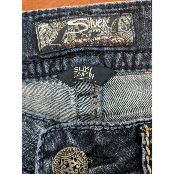 Silver Jeans Suki Capri W27 Blue 29x25 Thick Stitching Fade Medium Wash Low Rise - Picture 5 of 13